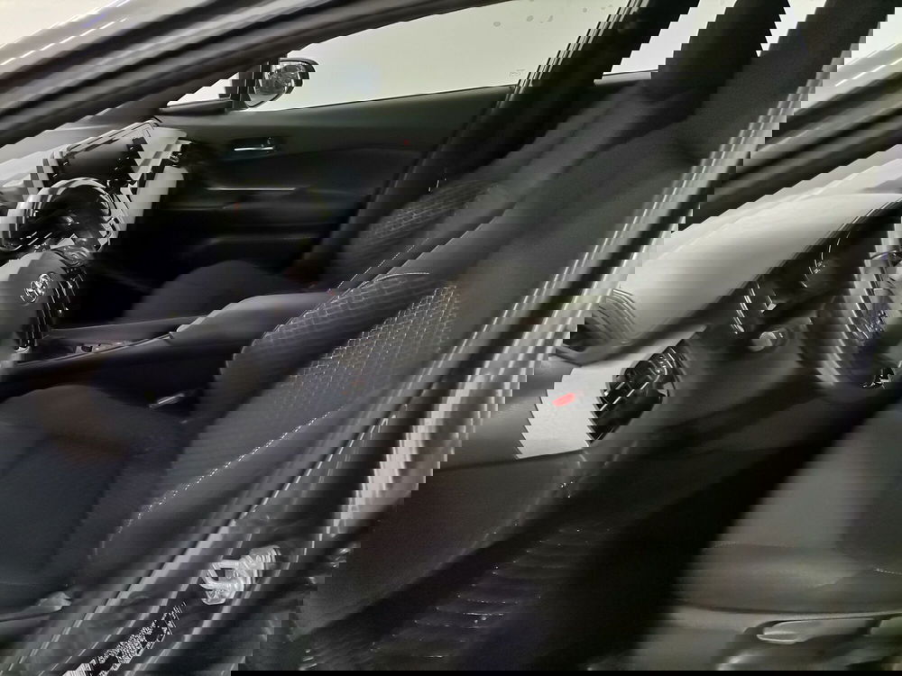 Toyota Toyota C-HR usata a Salerno (9)