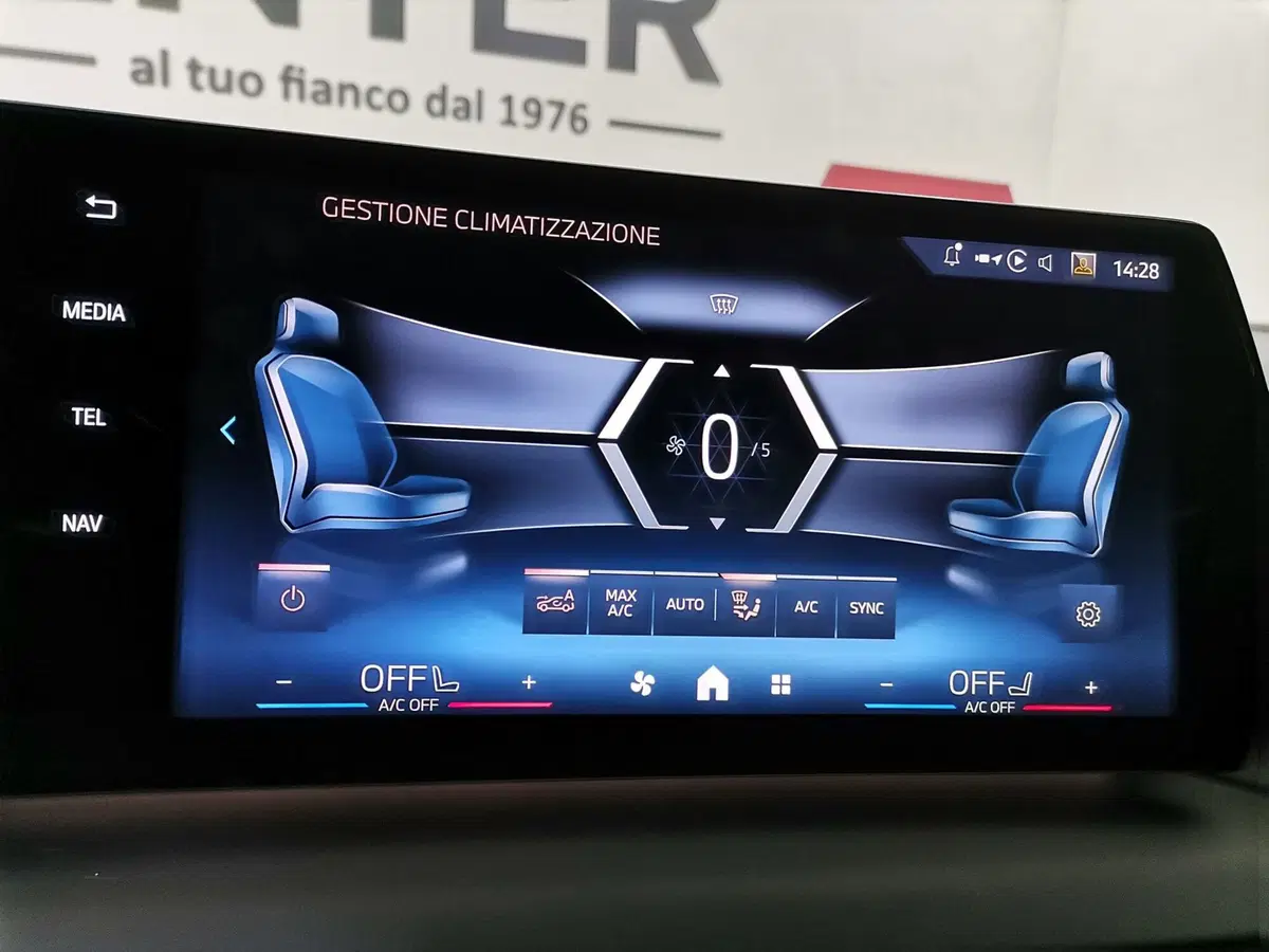 BMW Serie 1 usata a Salerno (19)