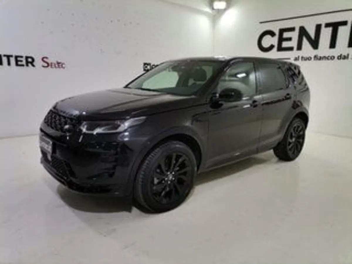 Land Rover Discovery Sport usata a Salerno