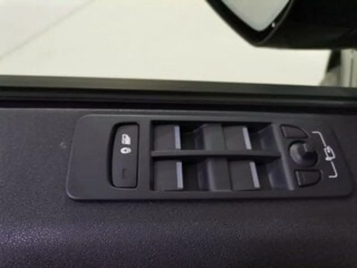Land Rover Discovery Sport usata a Salerno (13)