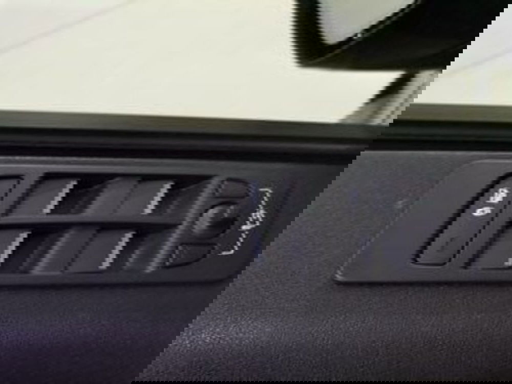 Land Rover Discovery Sport usata a Salerno (13)