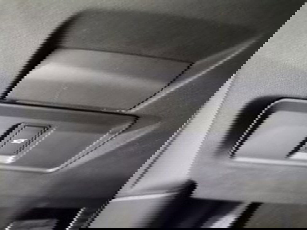 Land Rover Discovery Sport usata a Salerno (14)