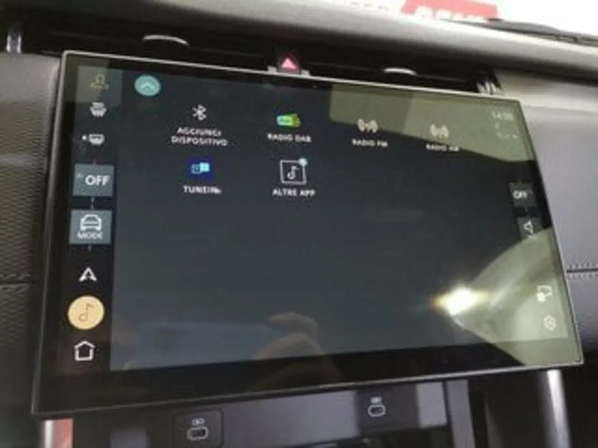 Land Rover Discovery Sport usata a Salerno (17)