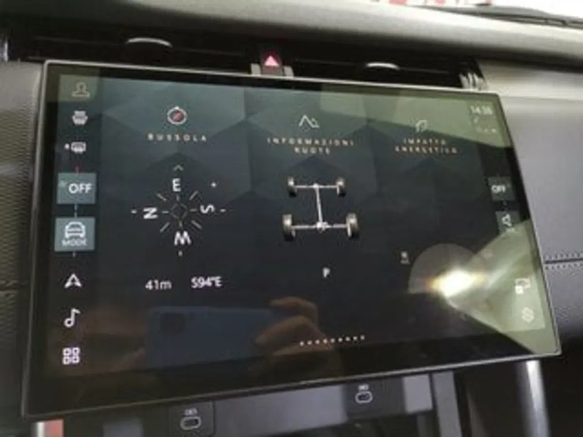 Land Rover Discovery Sport usata a Salerno (19)