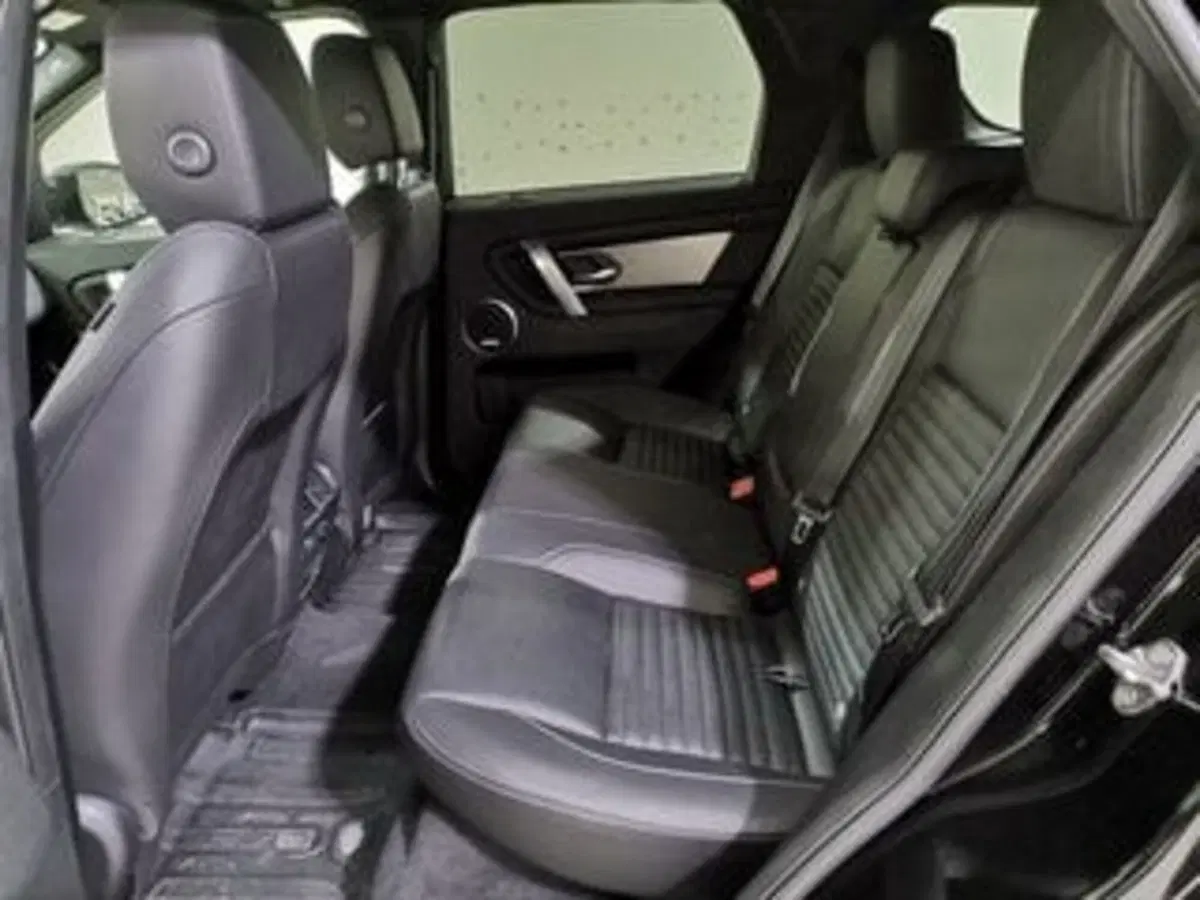 Land Rover Discovery Sport usata a Salerno (9)