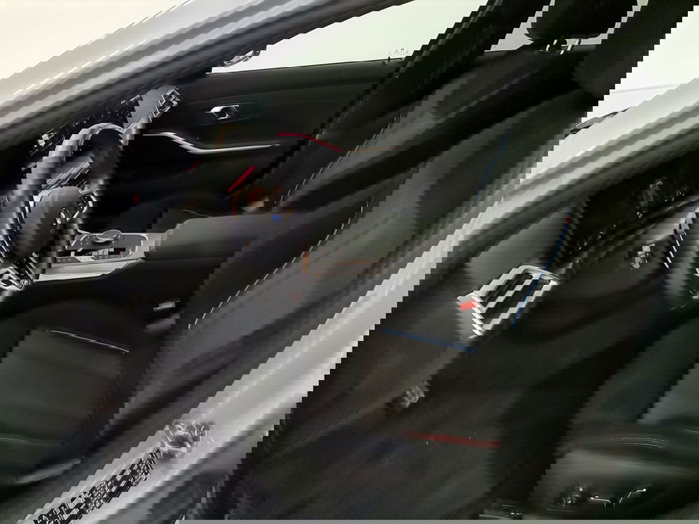 BMW Serie 3 usata a Salerno (9)