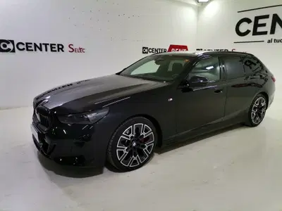 BMW Serie 5 Touring 520d  48V xdrive MSport Pro auto del 2024 usata a Salerno