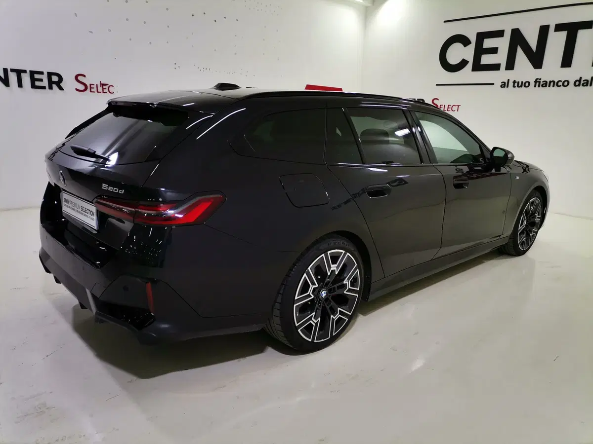 BMW Serie 5 Touring usata a Salerno (6)