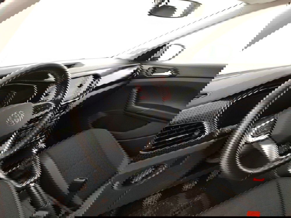 Volkswagen T-Cross usata a Massa-Carrara (8)