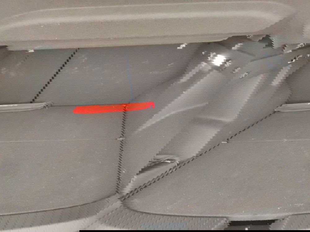 Dacia Duster usata a Massa-Carrara (16)