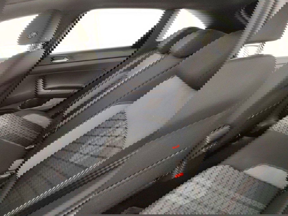 Volkswagen Taigo usata a Massa-Carrara (11)