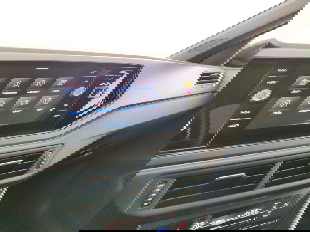 Volkswagen Taigo usata a Massa-Carrara (13)