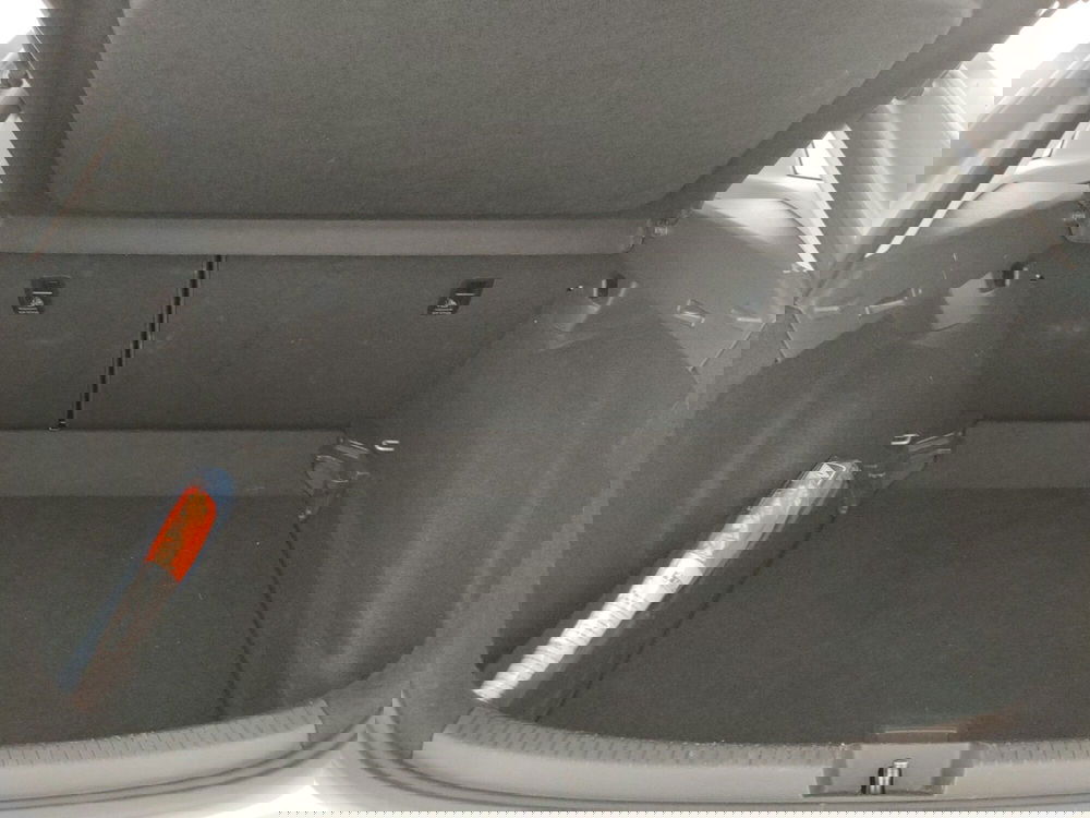 Volkswagen Taigo usata a Napoli (10)