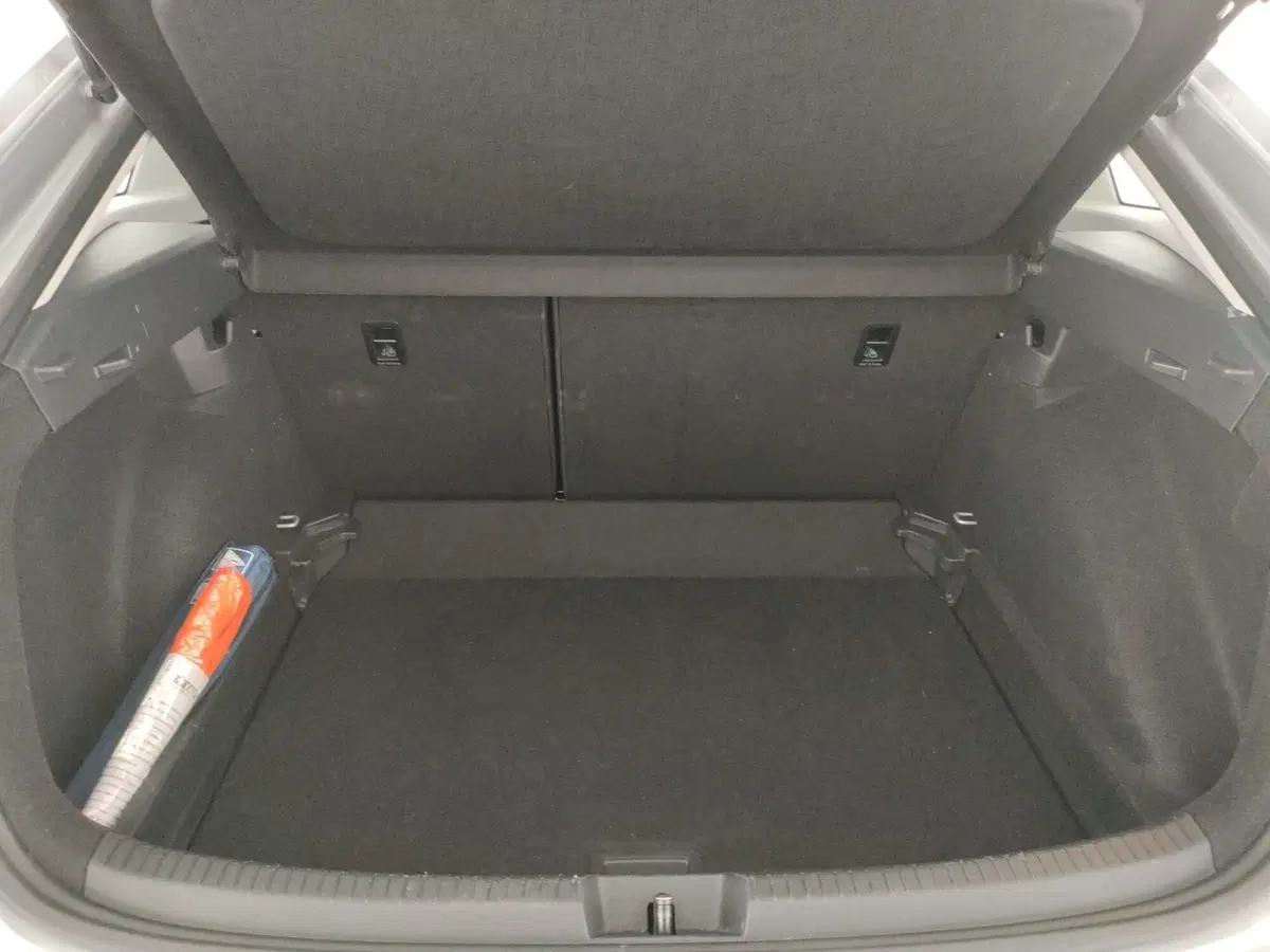 Volkswagen Taigo usata a Napoli (10)