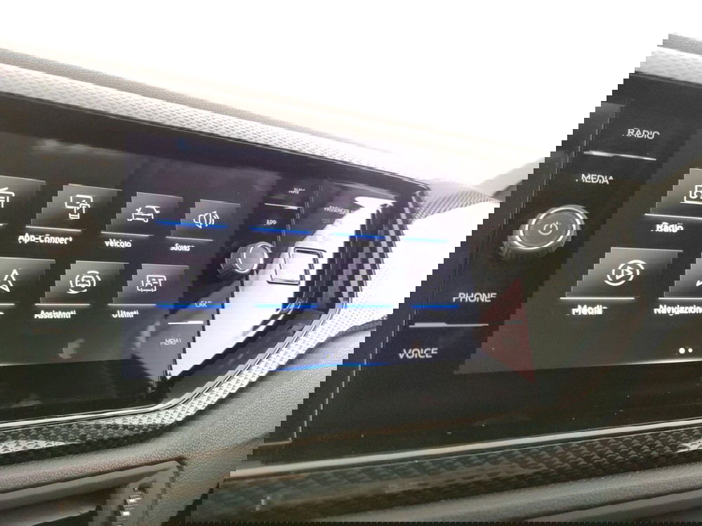 Volkswagen Taigo usata a Napoli (10)