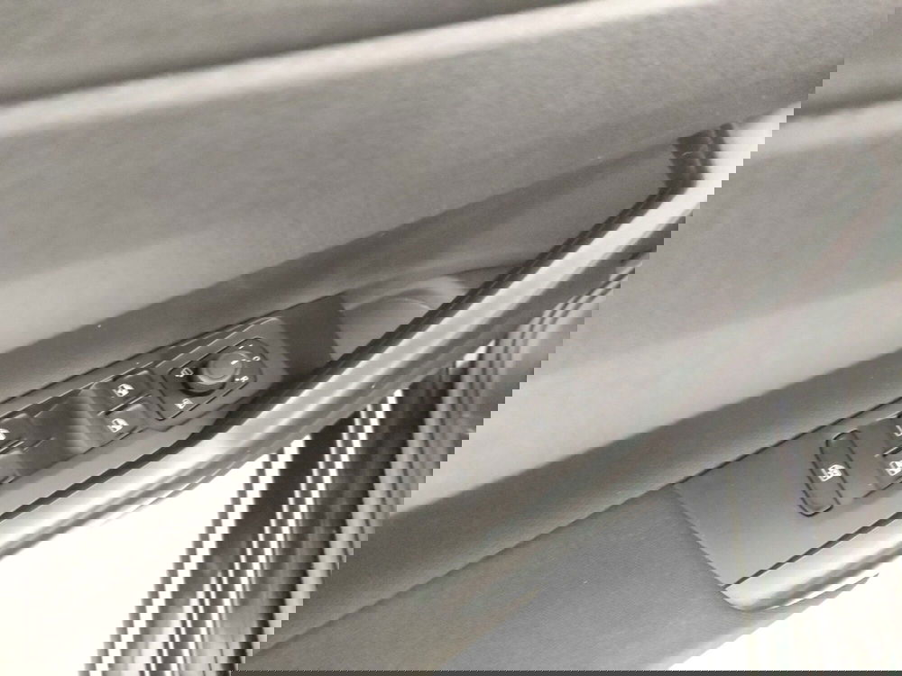 Volkswagen Taigo usata a Napoli (13)