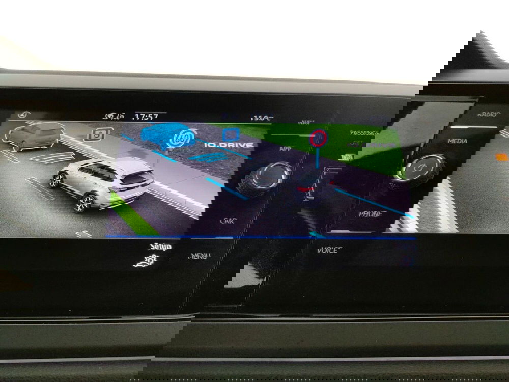 Volkswagen Taigo usata a Napoli (13)