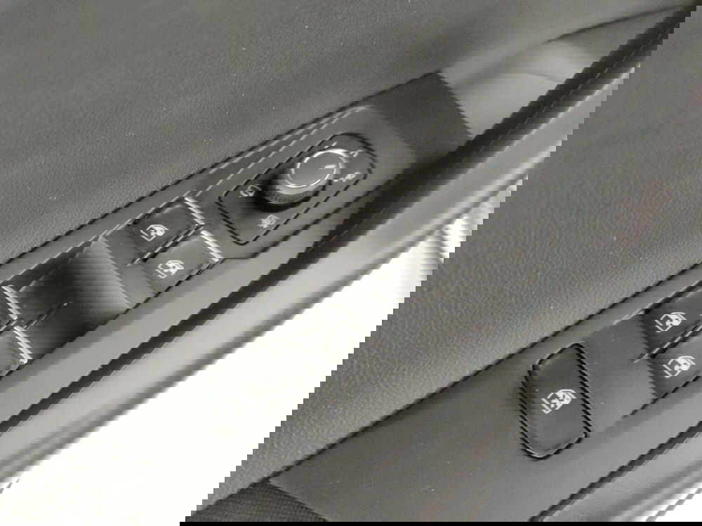 Volkswagen Taigo usata a Napoli (10)