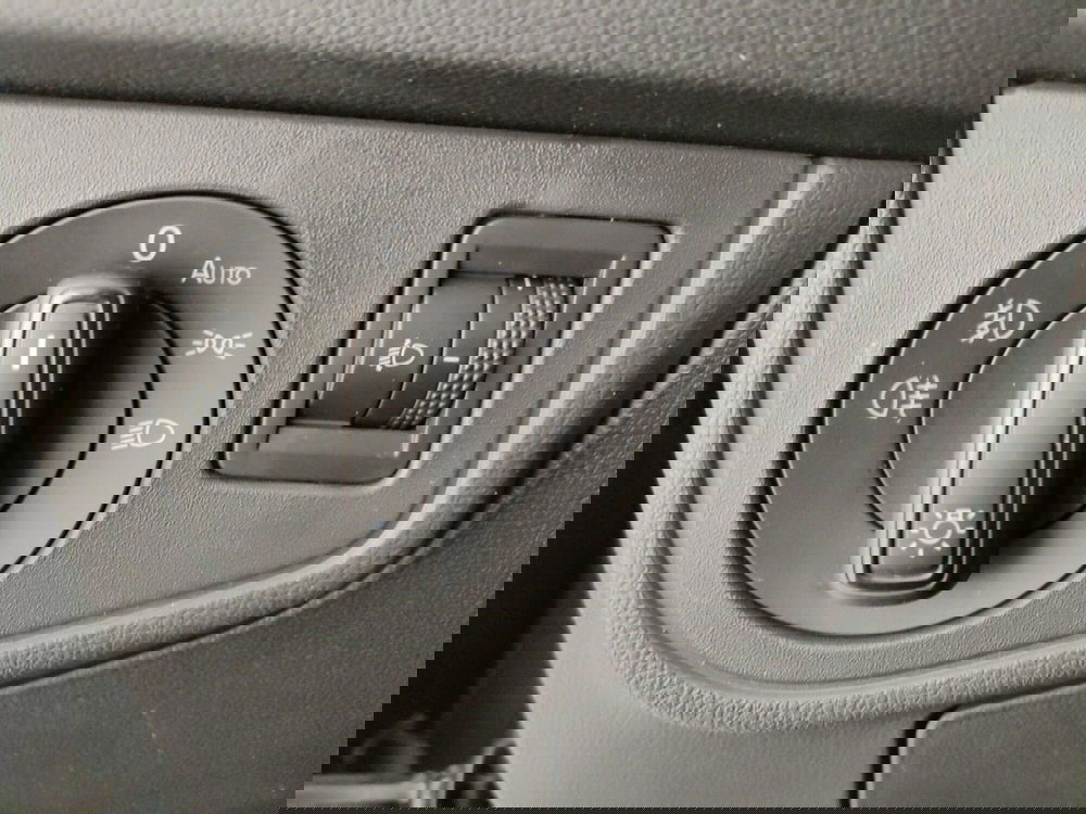 Volkswagen Taigo usata a Napoli (11)