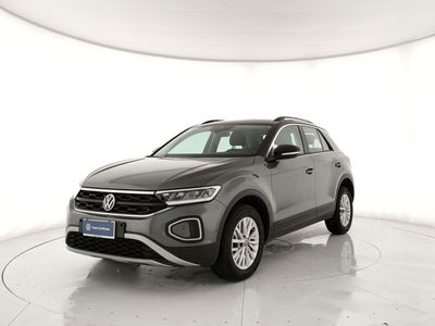 Volkswagen T-Roc 1.5 tsi Life dsg del 2024 usata a Torre Annunziata