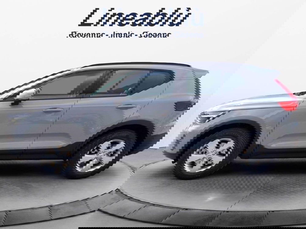 Volvo XC40 nuova a Bologna (2)