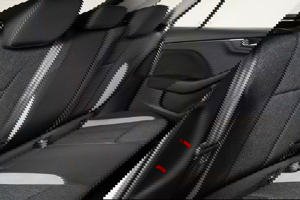 Skoda Kamiq usata a Varese (14)