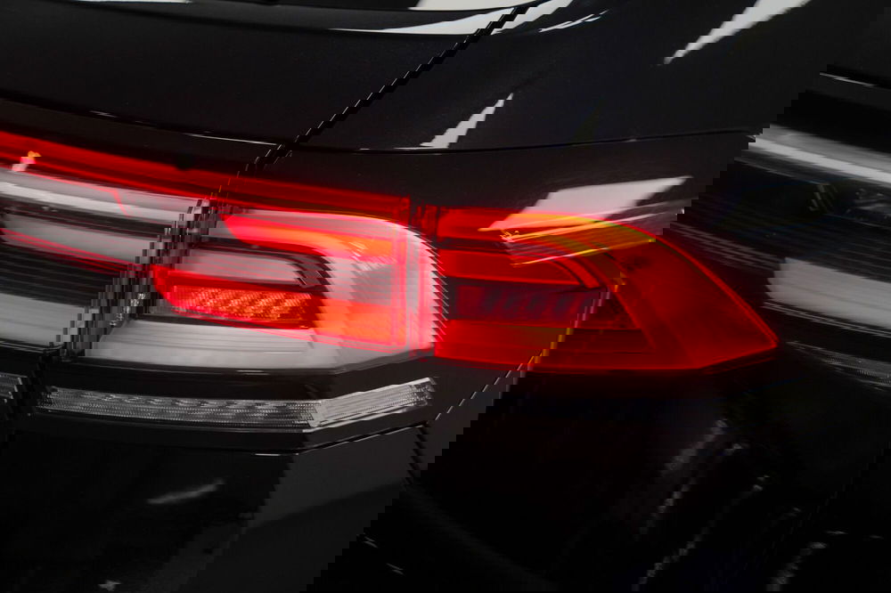 Volkswagen Taigo usata a Varese (9)