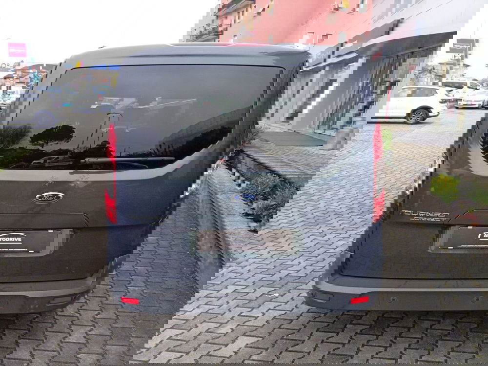 Ford Tourneo Connect usata a Brescia (6)