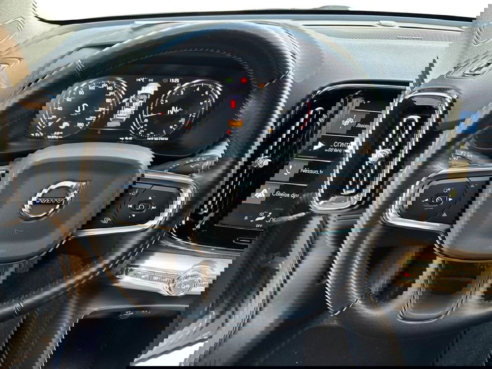 Volvo XC40 usata a Firenze (6)