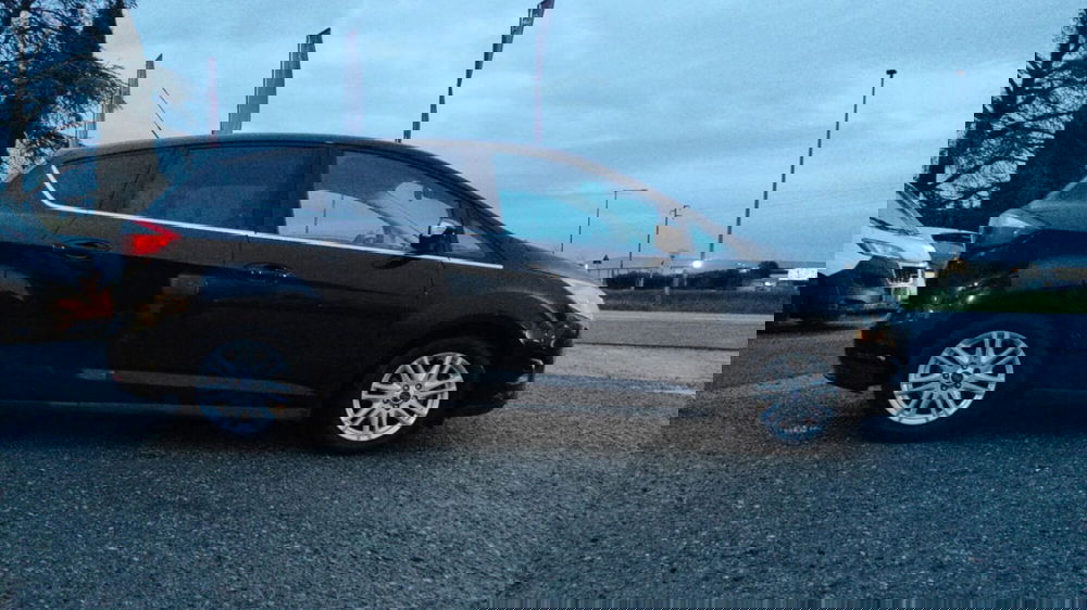Ford C-Max usata a Firenze (10)