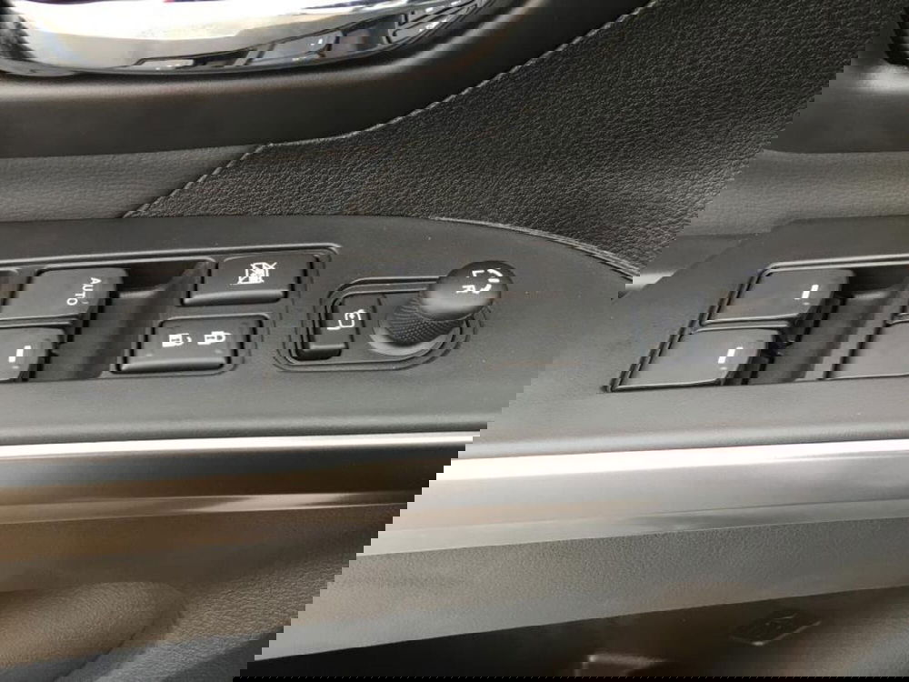 Suzuki S-Cross nuova a Cuneo (16)