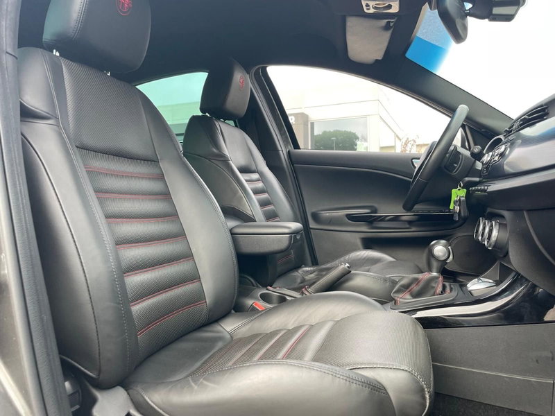 Alfa Romeo Giulietta usata a Ancona (14)