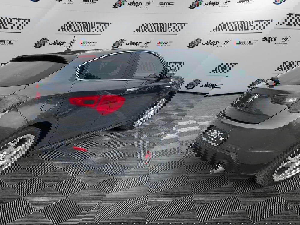 Alfa Romeo Giulietta usata a Ancona (5)