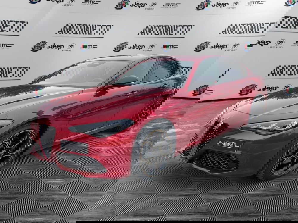 Alfa Romeo Giulia nuova a Ancona