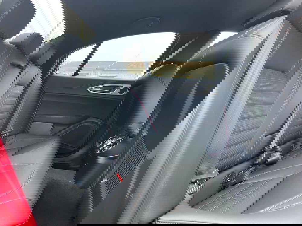 Alfa Romeo Giulia nuova a Ancona (18)