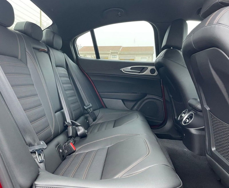 Alfa Romeo Stelvio nuova a Ancona (16)