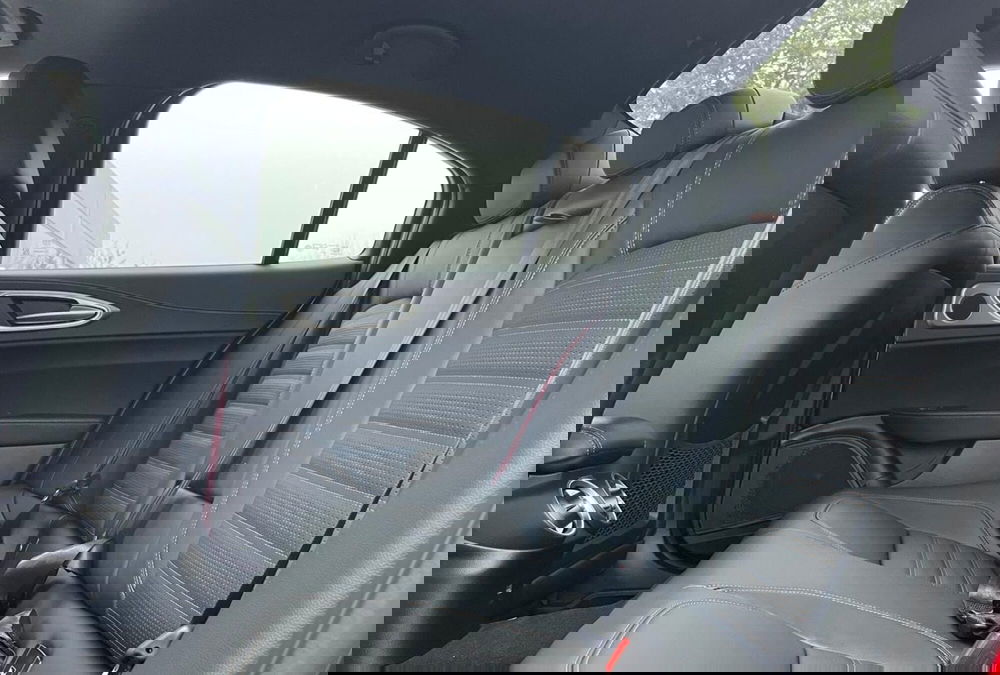 Alfa Romeo Stelvio nuova a Ancona (17)