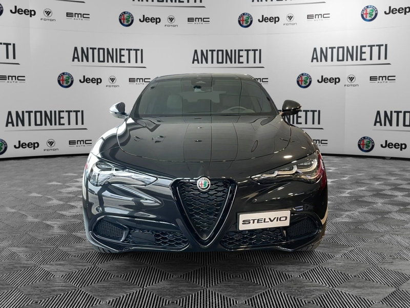 Alfa Romeo Stelvio nuova a Ancona (2)