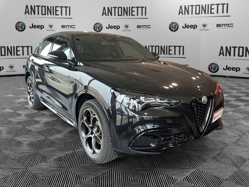 Alfa Romeo Stelvio nuova a Ancona (3)