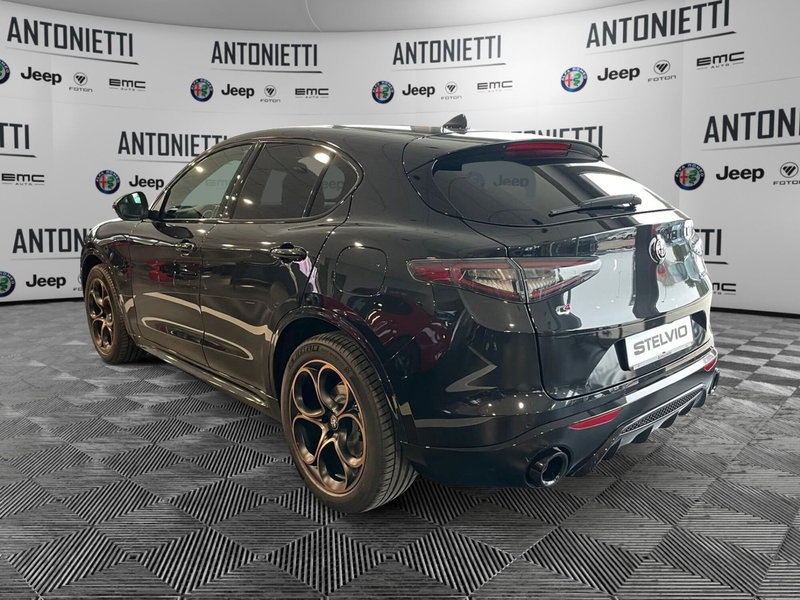 Alfa Romeo Stelvio nuova a Ancona (6)