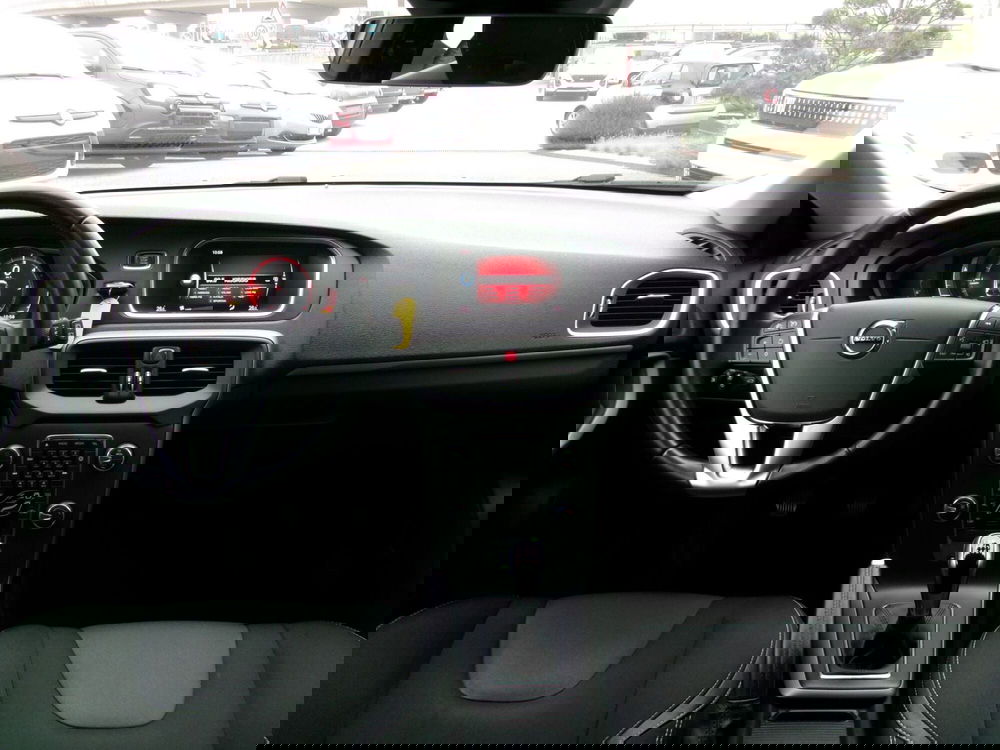 Volvo V40 usata a Venezia (9)