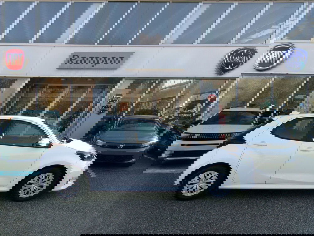 Toyota Yaris usata a Venezia (2)