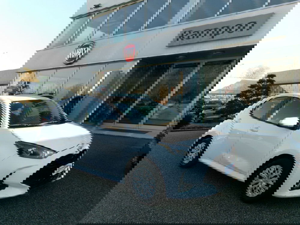 Toyota Yaris usata a Venezia (6)