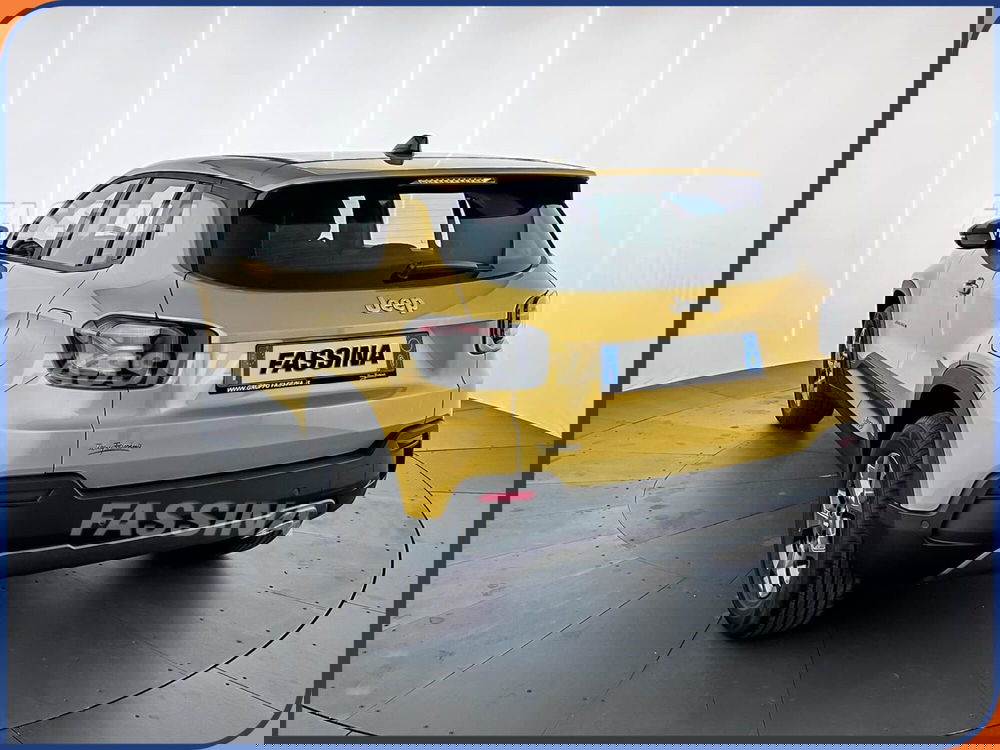 Jeep Avenger nuova a Milano (4)