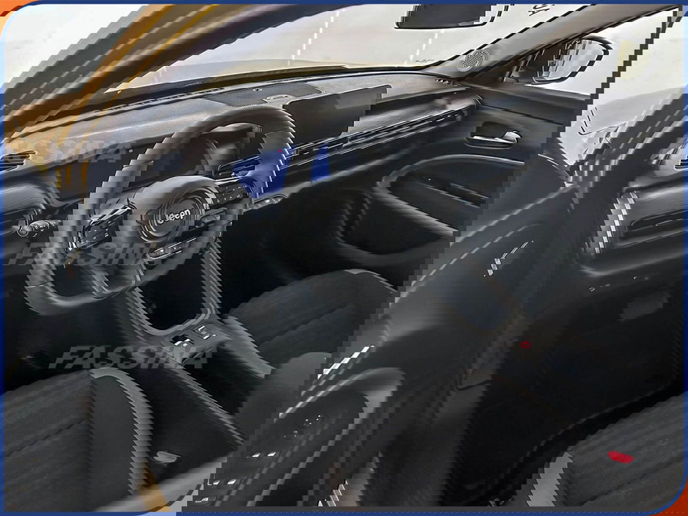 Jeep Avenger nuova a Milano (9)