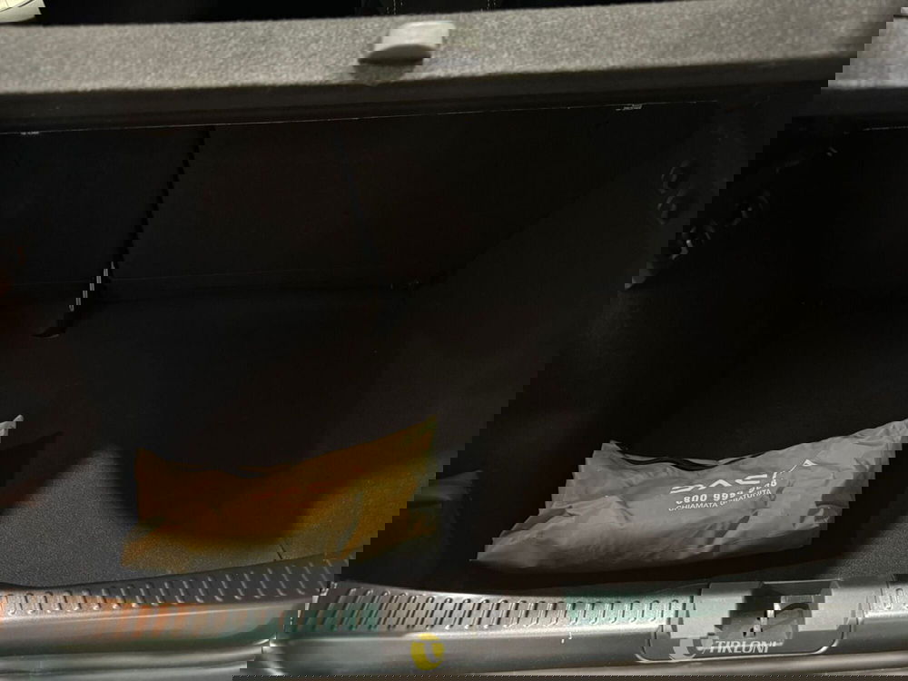 Dacia Sandero usata a Milano (18)