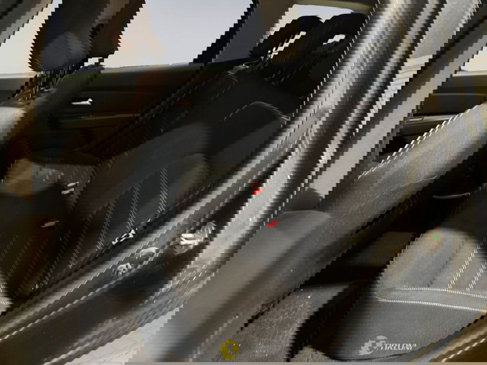 Dacia Duster usata a Milano (13)