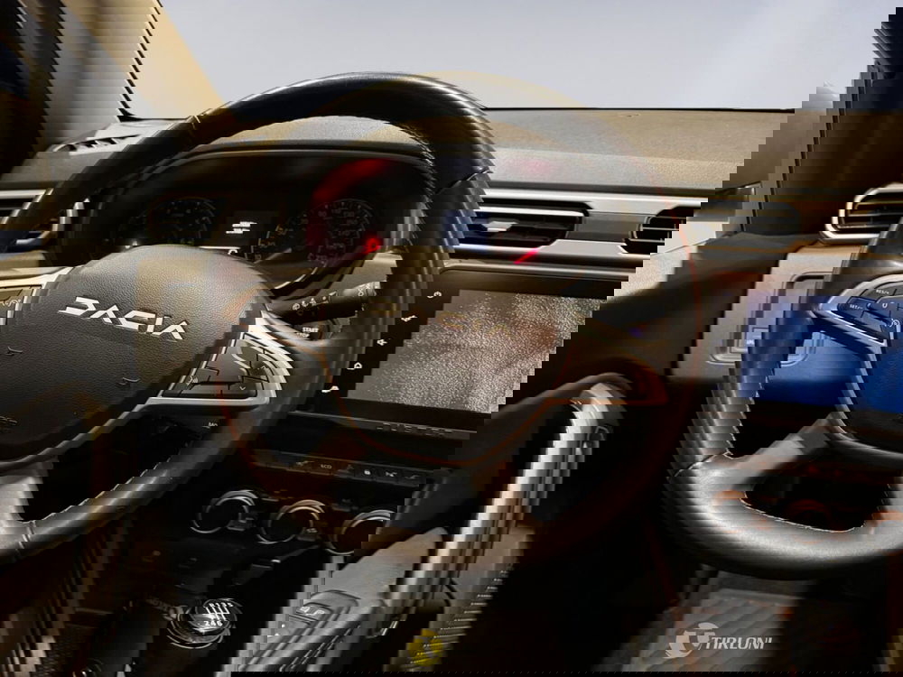 Dacia Duster usata a Milano (15)