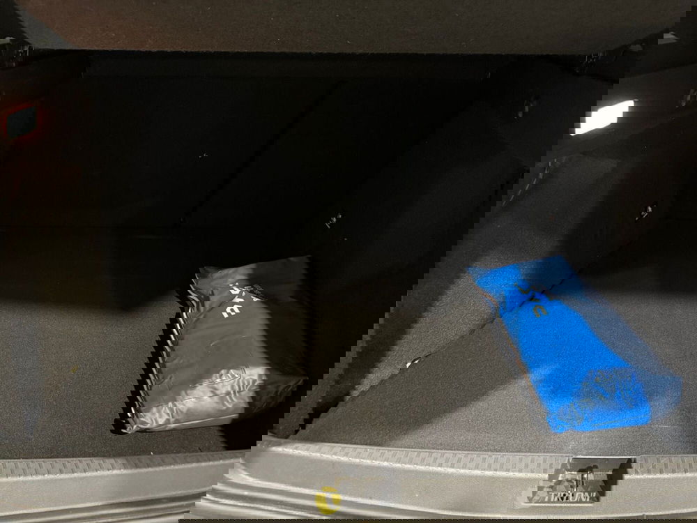 Dacia Duster usata a Milano (19)