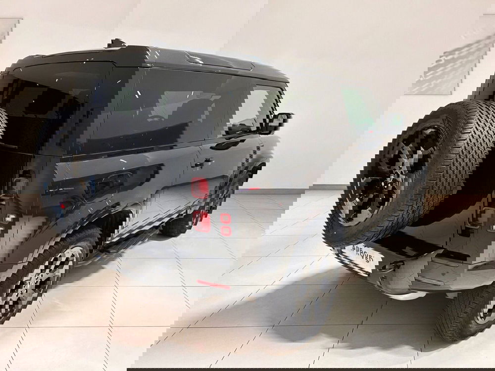 Land Rover Defender usata a Napoli (2)